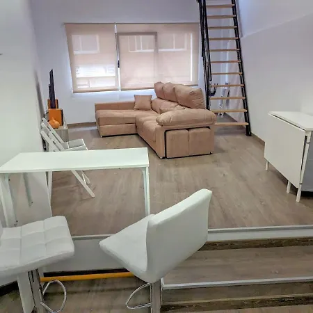 Singular Tríplex En Zona Céntrica *