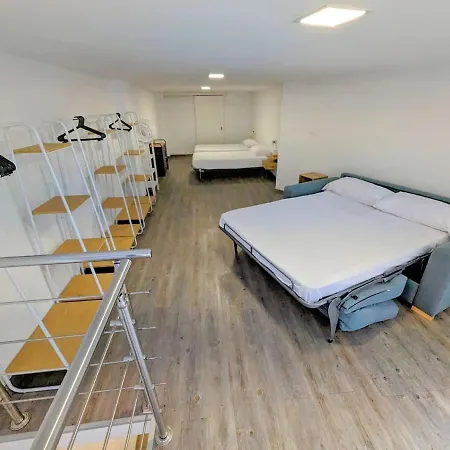 Singular Tríplex En Zona Céntrica *