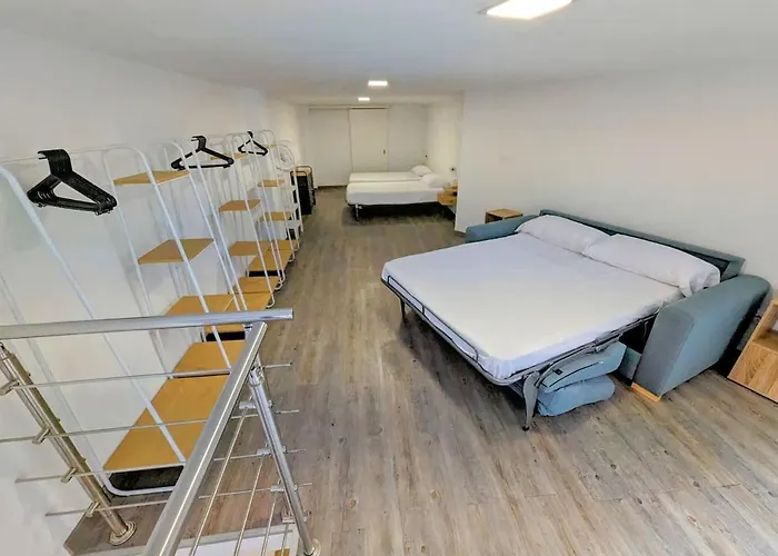 Singular Triplex En Zona Centrica *